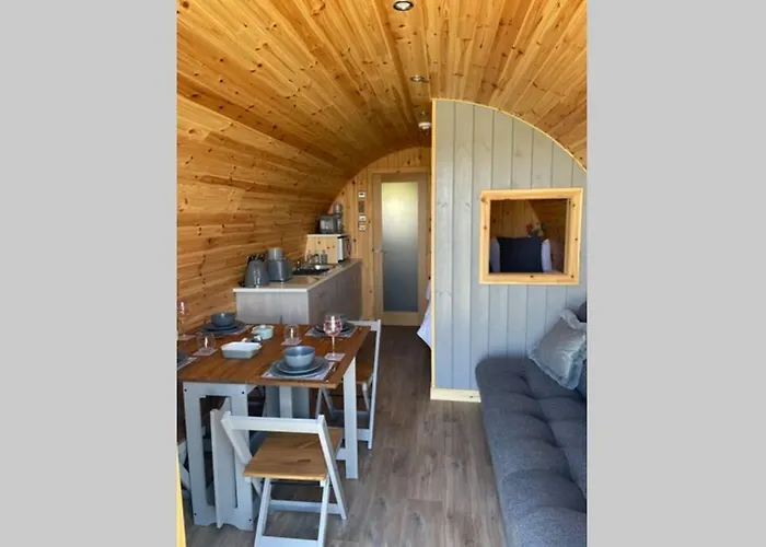 Allt Yelkie Pod Tri, Earlish